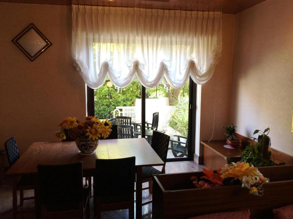 Eden Hotel วาราซเซ ภายนอก รูปภาพ