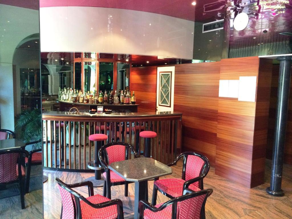 Eden Hotel วาราซเซ ภายนอก รูปภาพ